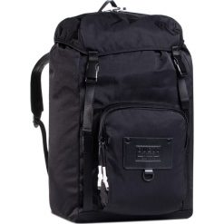 Plecak GUESS - Certosa HMCERT P0405 BLA. Czarne plecaki męskie Guess, z aplikacjami, z materiału. Za 569,00 zł.