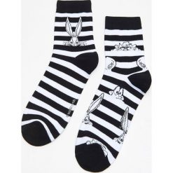 Skarpetki Looney Tunes - Czarny. Czarne skarpetki męskie marki Cropp. W wyprzedaży za 9,99 zł.