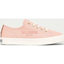 Tommy Hilfiger - Tenisówki. Różowe trampki i tenisówki damskie TOMMY HILFIGER, bez wzorów, z gumy, na sznurówki. Za 299,90 zł.