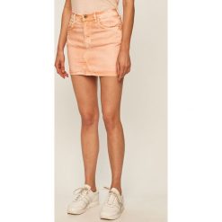 Pepe Jeans - Spódnica jeansowa Dani. Pomarańczowe spódniczki damskie Pepe Jeans, na co dzień, s, bez wzorów, z elastanu, casualowe, z podwyższonym stanem, mini, proste. W wyprzedaży za 159,90 zł.