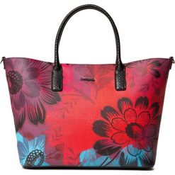 Desigual torebka Bols Sinergia Holbox czerwona. Czerwone torebki klasyczne damskie Desigual, bez wzorów, eleganckie, na ramię, bez dodatków. Za 349,00 zł.