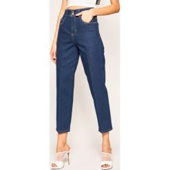 Jeansy Regular Fit Versace Jeans Couture A1HVA0TI. Niebieskie jeansy damskie Versace Jeans Couture, bez wzorów, z elastanu. Za 1149,00 zł.