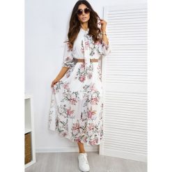 Sukienka Liliene Kolor Biel ONESIZE. Sukienki damskie LIGARI, uniwersalny, bez wzorów, z bawełny, eleganckie, bez kołnierzyka, bez rękawów. Za 149,00 zł.