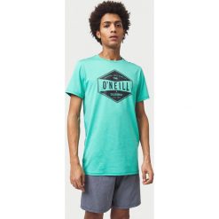 O'Neill Surf Company Koszulka Zielony. Zielone podkoszulki męskie O'Neill, m, z nadrukiem, z elastanu, bez kołnierzyka, z krótkim rękawem, krótkie. Za 137,95 zł.