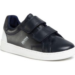 Sneakersy BOSS - J29215 Navy 849. Niebieskie trampki chłopięce Boss, bez wzorów, ze skóry ekologicznej, na rzepy. Za 369,00 zł.