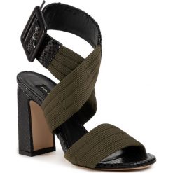 Sandały PINKO - Marty PE 20 PBKSH 1P21QX Y69K Nero/Verde ZS1. Zielone klapki damskie Pinko, bez wzorów, ze skóry, bez obcasa, na obcasie. W wyprzedaży za 519,00 zł.