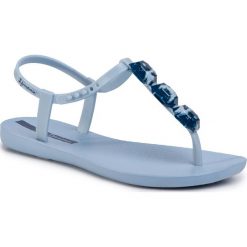 Sandały IPANEMA - Charm VII Sand Fem 82760 Light Blue/Blue 23451. Niebieskie klapki damskie Ipanema, bez wzorów, z tworzywa sztucznego, bez obcasa. W wyprzedaży za 89,00 zł.