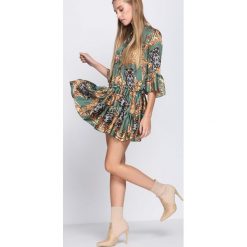 Zielona Sukienka Cachaca. Zielone sukienki hiszpanki Born2be, uniwersalny, mini. Za 89,99 zł.