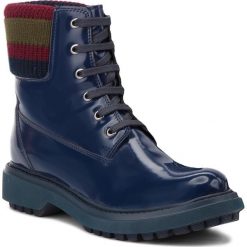 Trapery GEOX - A Asheely B D847AB 000BC C4000 Blue. Niebieskie trapery damskie Geox, ze skóry ekologicznej, klasyczne, bez obcasa, bez zapięcia. W wyprzedaży za 379,00 zł.