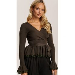 Ciemnozielony Sweter Fyrienne. Zielone swetry damskie Renee, s, bez wzorów, casualowe, bez rękawów, bez kaptura. Za 149,99 zł.