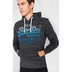SuperDry Bluza Szary. Szare bluzy męskie Superdry, xxl, z nadrukiem, z bawełny, bez kołnierzyka, bez rękawów, bez kaptura. Za 352,95 zł.