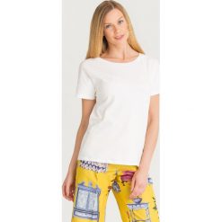 T-SHIRT MULTIG Weekend Max Mara. Białe t-shirty damskie Weekend Max Mara, s, z aplikacjami, z elastanu, z okrągłym kołnierzem. Za 167,30 zł.