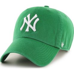 47brand - Czapka New York Yankees. Zielone czapki z daszkiem męskie marki 47brand, z haftami, z bawełny. Za 99,90 zł.