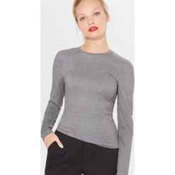 Bluzka z modalu TENCEL™ Mohito Cares - Szary. Szare bluzki damskie Mohito, s, bez wzorów, bez kołnierzyka, bez rękawów. Za 59,99 zł.
