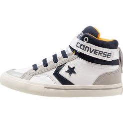 Converse PRO BLAZE STRAP HI LEATHER Tenisówki i Trampki wysokie white/golden/obsidian. Białe tenisówki męskie marki Converse, z materiału. W wyprzedaży za 224,25 zł.