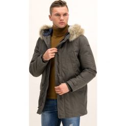 Parka Geox Norwolk M9428F T2451 F6190. Zielone kurtki męskie Geox, m, bez wzorów, z poliesteru, bez kaptura. W wyprzedaży za 639,00 zł.