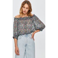 Pepe Jeans - Bluzka Hedy. Bluzki damskie Pepe Jeans, s, w kwiaty, z poliesteru, casualowe, bez kołnierzyka, bez rękawów. Za 279,90 zł.