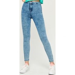Jeansy skinny high waist - Niebieski. Niebieskie spodnie z wysokim stanem marki Sinsay, z jeansu. Za 49,99 zł.