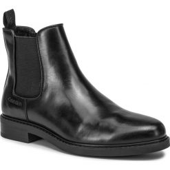 Sztyblety Calvin Klein Fintan B4F1145. Czarne sztyblety męskie Calvin Klein, bez zapięcia. W wyprzedaży za 779,00 zł.