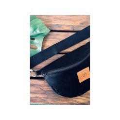 NERKA / TOREBKA MILI BELT BAG L - CZARNA. Czarne nerki damskie Militu, w paski, z tkaniny, bez dodatków. Za 139,00 zł.