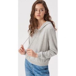 Gładka bluza z kapturem - Jasny szary. Szare bluzy damskie Sinsay, s, bez wzorów, bez rękawów, z kapturem. Za 39,99 zł.