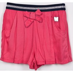 Blukids - Szorty dziecięce 74-98 cm. Różowe spodenki dziewczęce Blukids, bez wzorów, z wiskozy, casualowe. W wyprzedaży za 39,90 zł.
