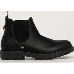 Wrangler - Sztyblety. Czarne sztyblety męskie Wrangler, z gumy, z okrągłym noskiem, bez zapięcia. Za 399,90 zł.