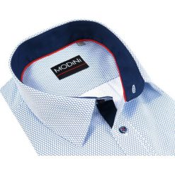 Biała koszula męska w niebieskie prążki z krótkim rękawem MK2. Niebieskie koszule męskie Modini Moda Męska, m, bez wzorów, z bawełny, klasyczne, z klasycznym kołnierzykiem, z krótkim rękawem. Za 125,10 zł.