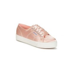 Buty Superga 2730 SATIN W. Różowe trampki i tenisówki damskie Superga, bez wzorów, bez zapięcia. Za 311,20 zł.