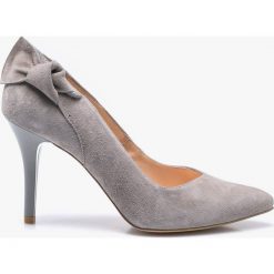 Wojas - Szpilki. Szare szpilki marki Wojas, z materiału. Za 329,90 zł.