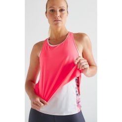 Top 3 w 1 cardio fitness 520 damski. Białe topy damskie DOMYOS, bez wzorów, z elastanu, bez rękawów, na fitness i siłownię. Za 49,99 zł.