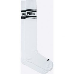 Puma - Podkolanówki. Białe podkolanówki damskie Puma, bez wzorów. W wyprzedaży za 29,90 zł.