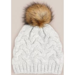Czapka z pomponem - Jasny szary. Szare czapki damskie Reserved, bez wzorów. Za 49,99 zł.