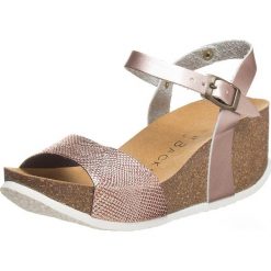 Buty damskie: Sandały w kolorze jasnoróżowym