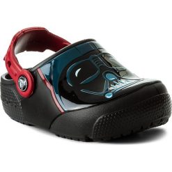 Klapki CROCS - Funlab Lights Darth Vader 204137 Black. Czarne sandały chłopięce Crocs, z tworzywa sztucznego. W wyprzedaży za 159,00 zł.