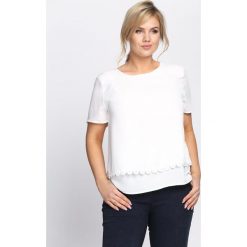 Biała Bluzka Gentle Frill. Białe bluzki damskie Multu, xl, bez wzorów, bez kołnierzyka, z krótkim rękawem. Za 24,99 zł.