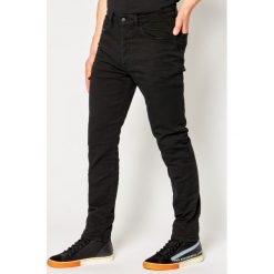 Jeansy Tapered Fit Diesel D-Eetar 00SQLZ 069KH. Czarne jeansy męskie Diesel, m, bez wzorów. W wyprzedaży za 509,00 zł.