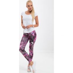 Amarantowe sportowe legginsy we wzory H1001. Różowe legginsy damskie marki Fasardi, s, bez wzorów. Za 59,00 zł.