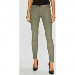 Pepe Jeans - Spodnie PL211208YB7. Jeansy damskie Pepe Jeans. W wyprzedaży za 239,90 zł.