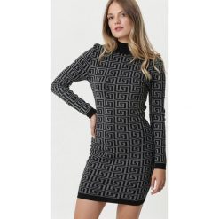 Ciemnoszara Sukienka Leichhardt. Szare sukienki damskie Born2be, s, bez wzorów, z golfem, bez rękawów, mini, dopasowane. Za 119,99 zł.