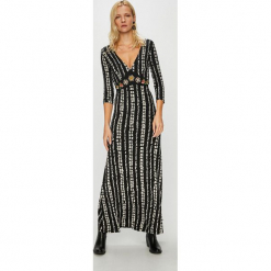 Desigual - Sukienka. Szare długie sukienki Desigual, na co dzień, m, z haftami, z dzianiny, casualowe, dopasowane. Za 499,90 zł.