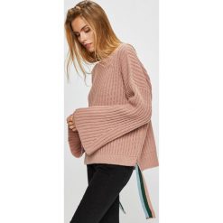 Pinko - Sweter Barkeria. Różowe swetry damskie Pinko, s, bez wzorów, z wełny, z krótkim rękawem, krótkie, bez kaptura. W wyprzedaży za 499,90 zł.
