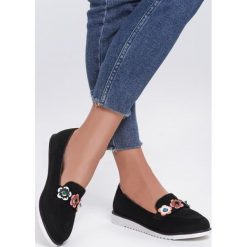 Czarne Mokasyny Itsy Bitsy. Czarne mokasyny damskie Renee, ze skóry. Za 39,99 zł.