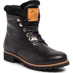 Trapery PANAMA JACK - New Aviator Igloo Travelling B1 Napa Negro/Black. Czarne trapery damskie Panama Jack, ze skóry, bez obcasa, bez zapięcia. W wyprzedaży za 649,00 zł.
