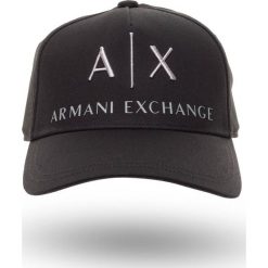 Czarna czapka z daszkiem. Czarne czapki męskie Armani Exchange, w paski, z bawełny. Za 189,00 zł.