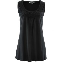Top bawełniany z koronką bonprix czarny. Czarne bluzki damskie marki bonprix, w koronkowe wzory, z bawełny. Za 34,99 zł.
