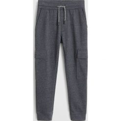 Mango Kids - Spodnie dziecięce Raf 110-164 cm. Szare spodnie chłopięce Mango Kids, bez wzorów, z bawełny, casualowe. Za 69,90 zł.