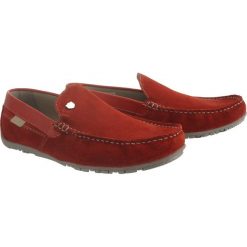 KRISBUT 5186-3-9 czerwony, mokasyny męskie. Czerwone mokasyny męskie Krisbut, ze skóry. Za 269,90 zł.