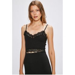 Review - Top. Czarne topy damskie marki Review, s, z elastanu. W wyprzedaży za 44,90 zł.