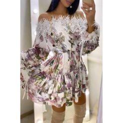 Sukienka ZARFA WHITE. Białe sukienki damskie IVET, na co dzień, na wiosnę, xl, z nadrukiem, eleganckie, bez kołnierzyka, z długim rękawem, długie, mini. W wyprzedaży za 109,00 zł.